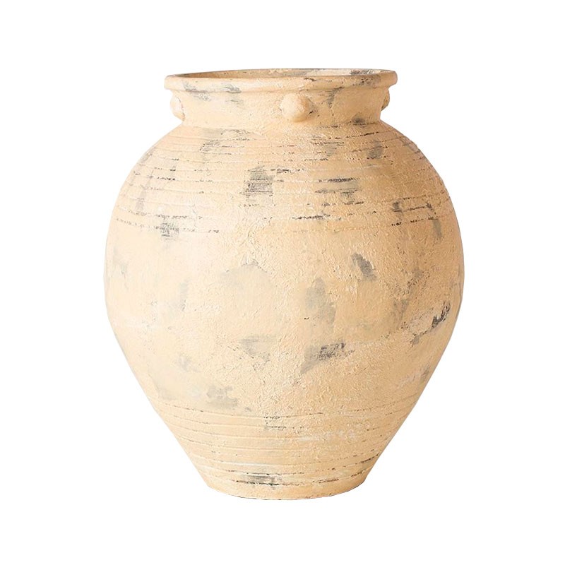 Vasija de terracota hecha a mano, en tonalidades natural y blanco roto