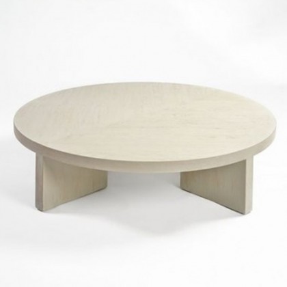 Mesa redonda de madera de roble de diseño modero y atemporal en blanco grisáceo