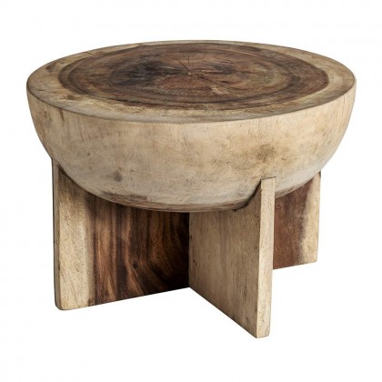 Mesa de centro atemporal realizada de manera artesanal en madera de suar