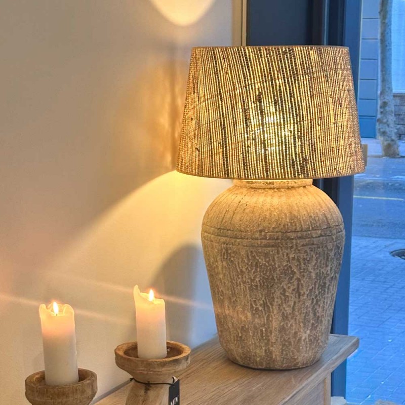 lámpara sobremesa terracota y yute pantalla miv interiors