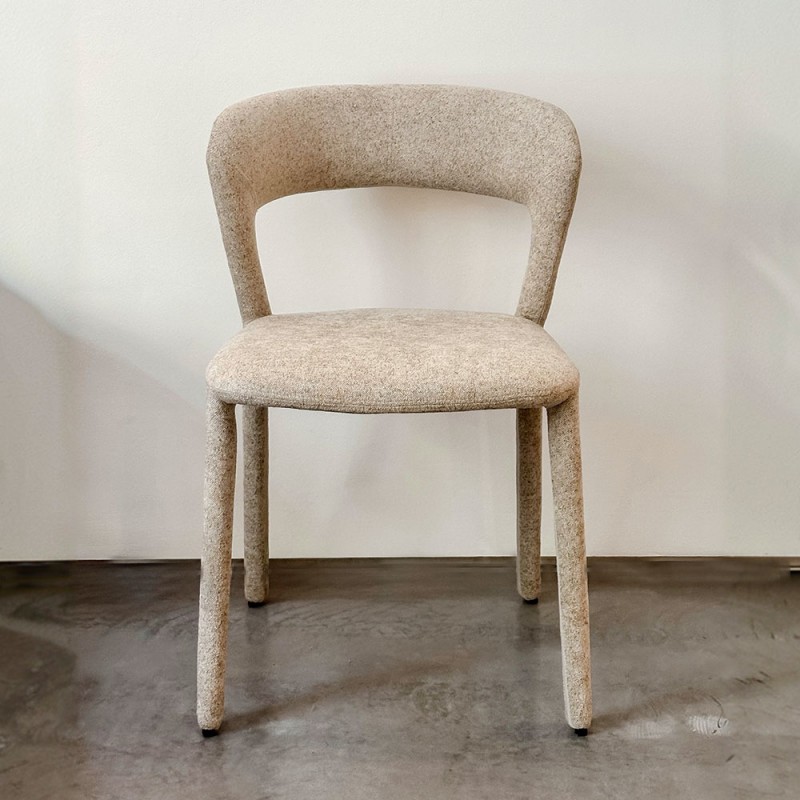 Silla comedor desenfundable tapizada color arena / gris cálido