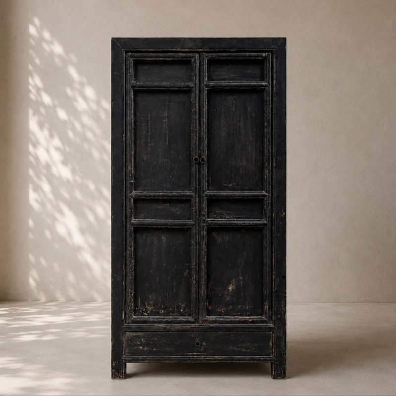 Armario de madera reciclada, autenticidad y funcionalidad en una pieza con personalidad.